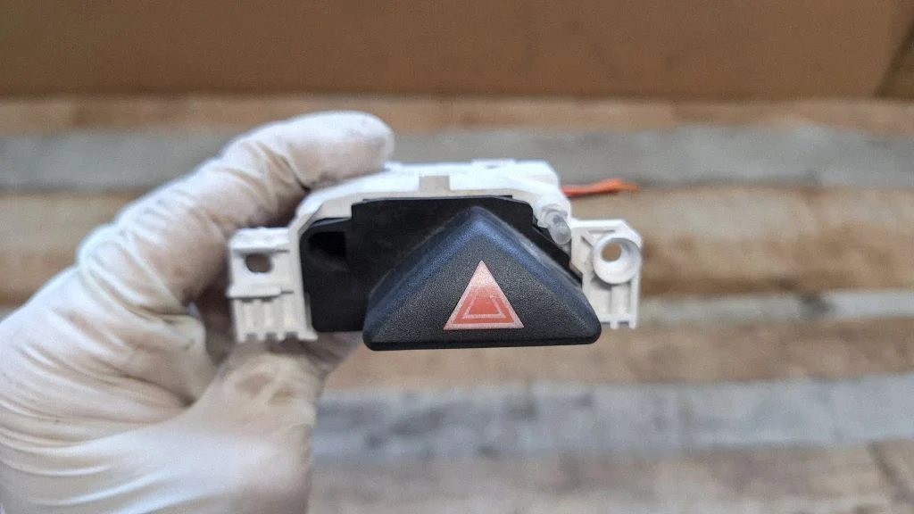 Ohutulede lüliti 2M5T13A350BB