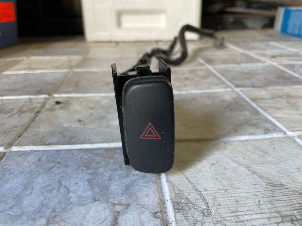 Hazard light switch TR9806