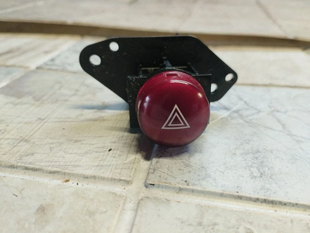 Hazard light switch MR962274