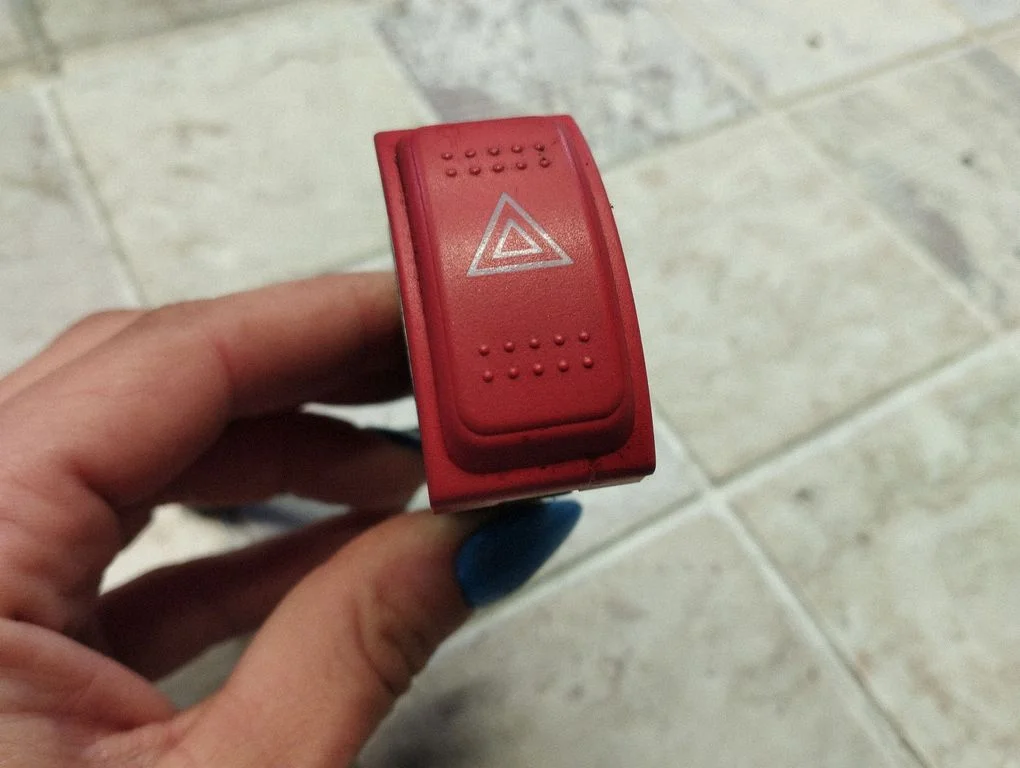 Hazard light switch M19620