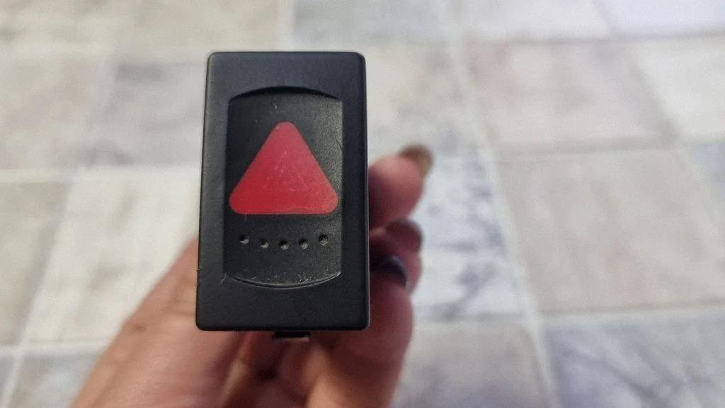 Hazard light switch – Volkswagen Sharan (2001-2010)