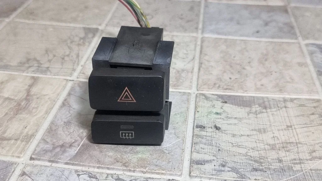 Hazard light switch 843320209200