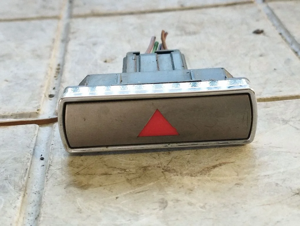Hazard light switch – Ford Galaxy (2006-2015)