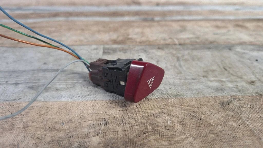 Hazard light switch