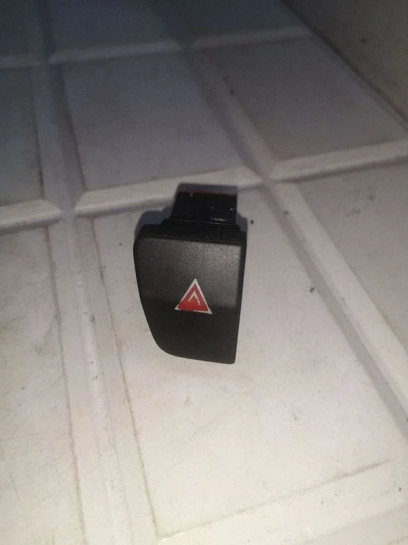 Hazard light switch 68767