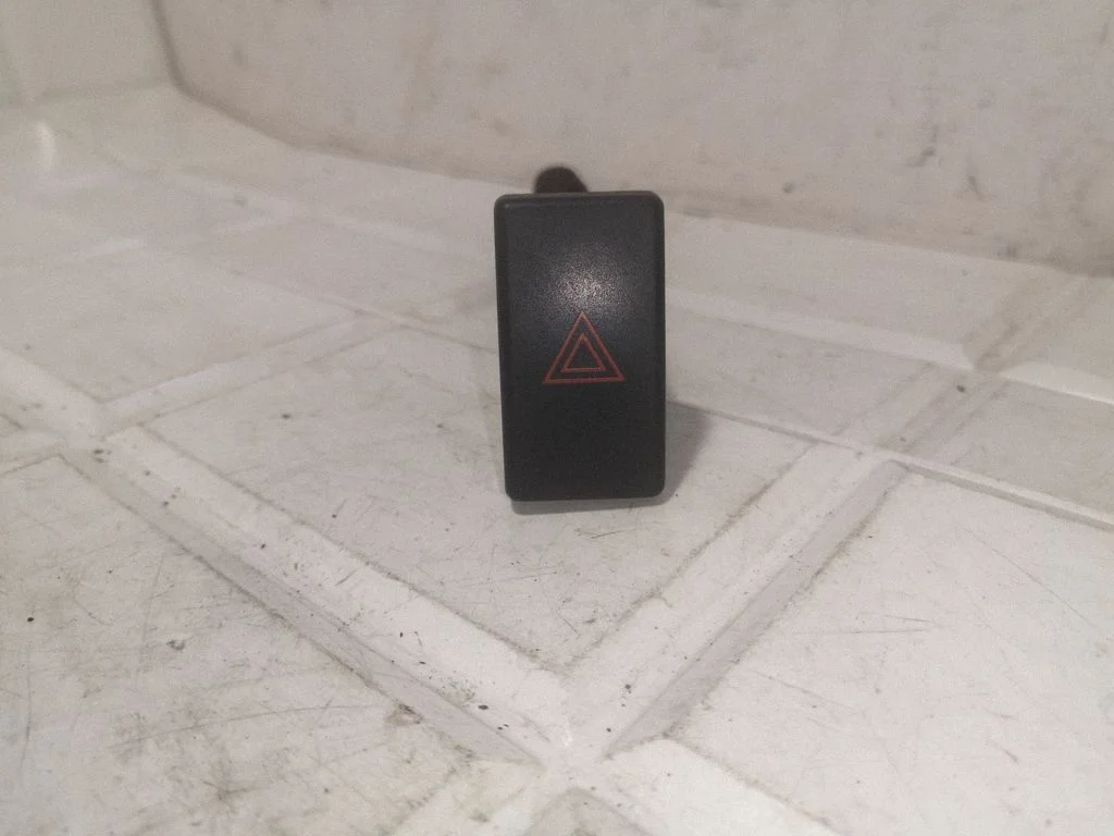 Hazard light switch 157963