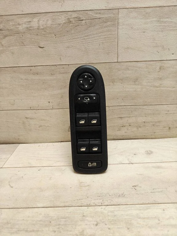 Electric window control switch 96644917XT