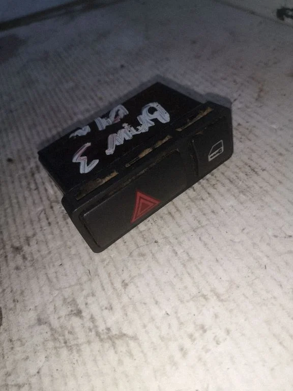 Hazard light switch 61318368920