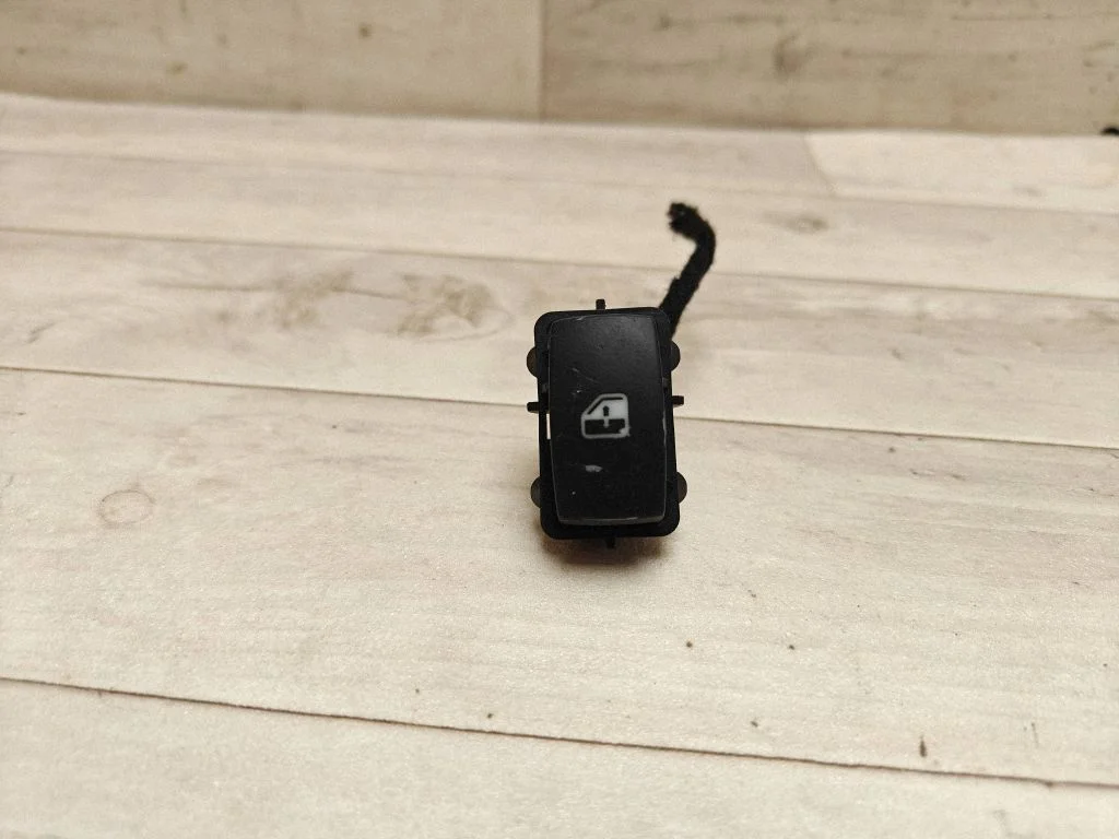 Electric window control switch 29438