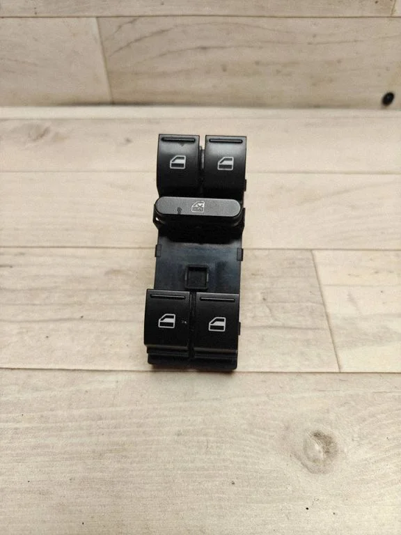Przełącznik szyb elektrycznych