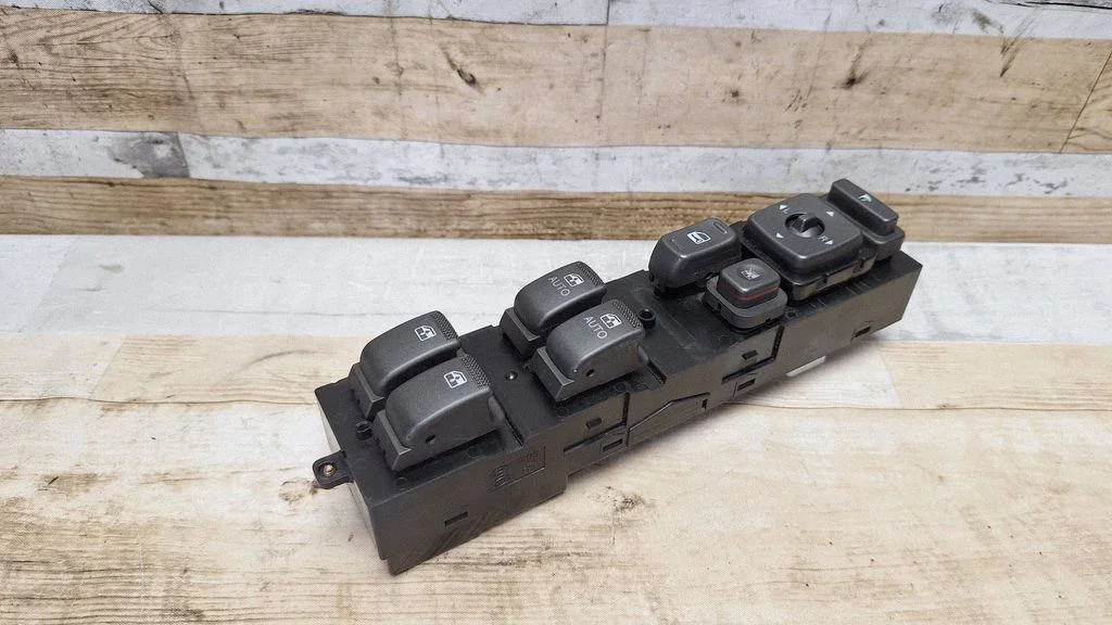 Electric window control switch 935703L101X6