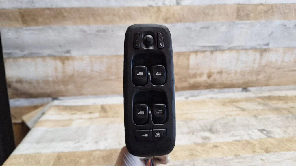 Electric window control switch 09193383