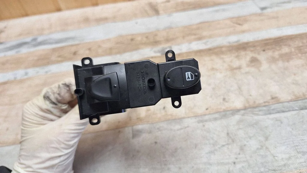 Electric window control switch 35760