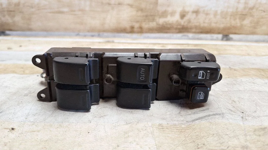 Electric window control switch 514547