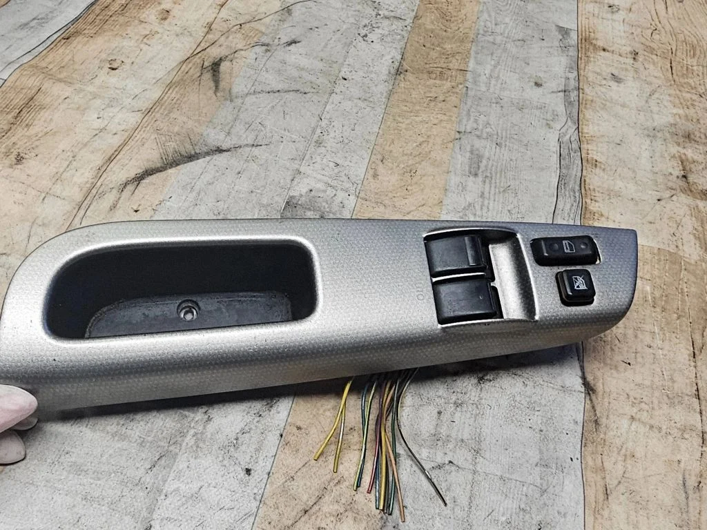 Przełącznik szyb elektrycznych 8482002110