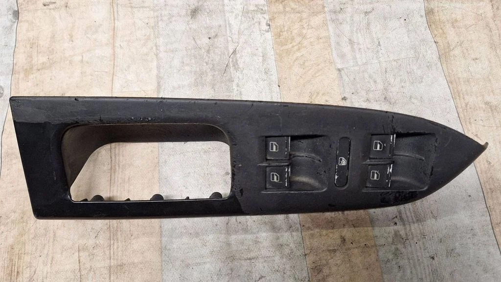 Electric window control switch 1T1867371F
