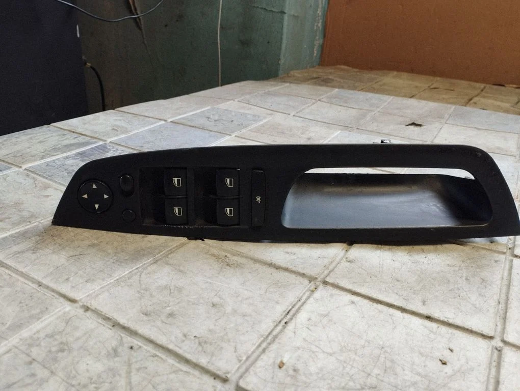 Electric window control switch – BMW X6 E71 (2008-2014)