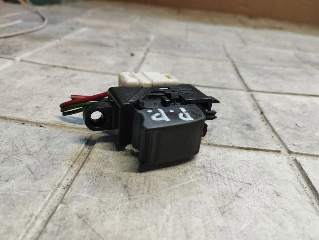 Elektriaknate lüliti