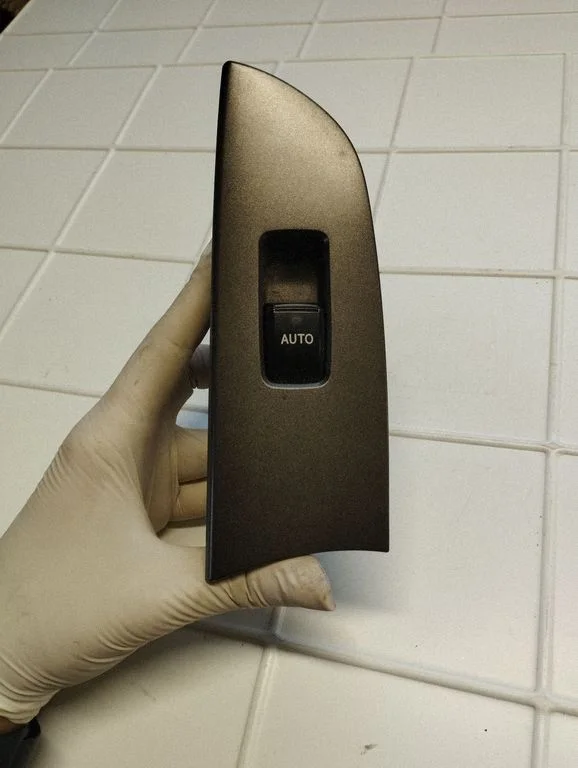 Electric window control switch 7427153050