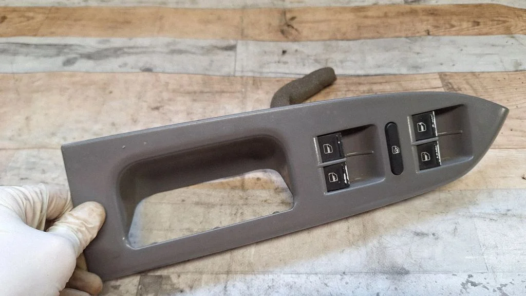 Electric window control switch 1T1867371F