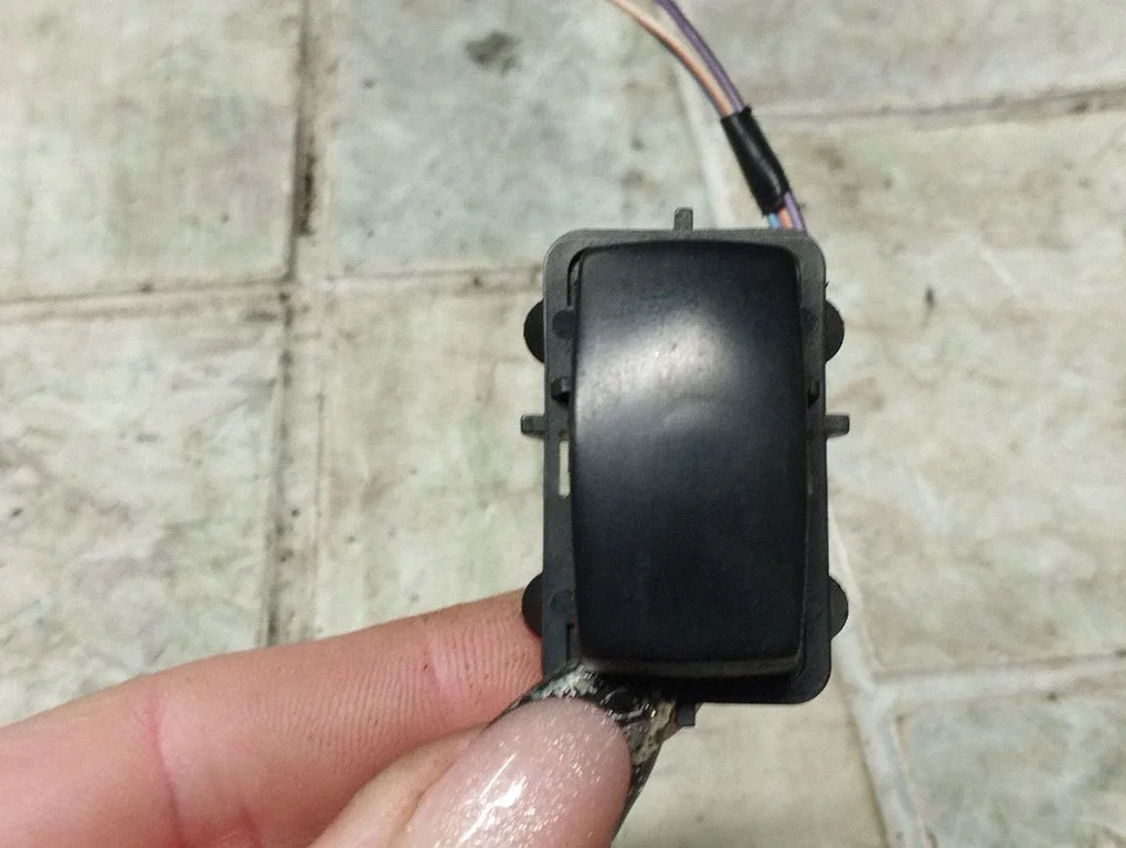 Electric window control switch 29438