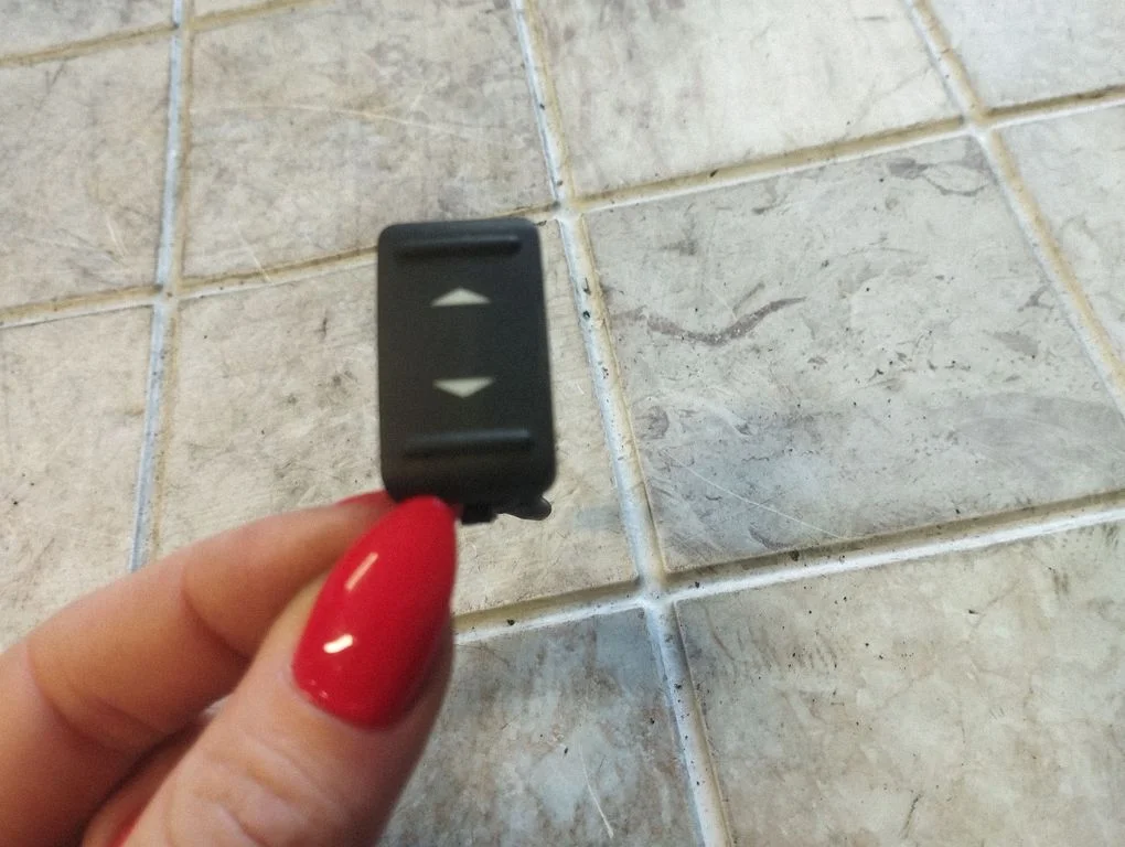Elektriaknate lüliti 7M5T14529AA