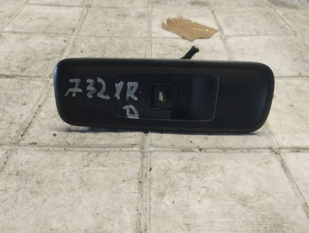 Elektrisko logu slēdzis 14893750ZL