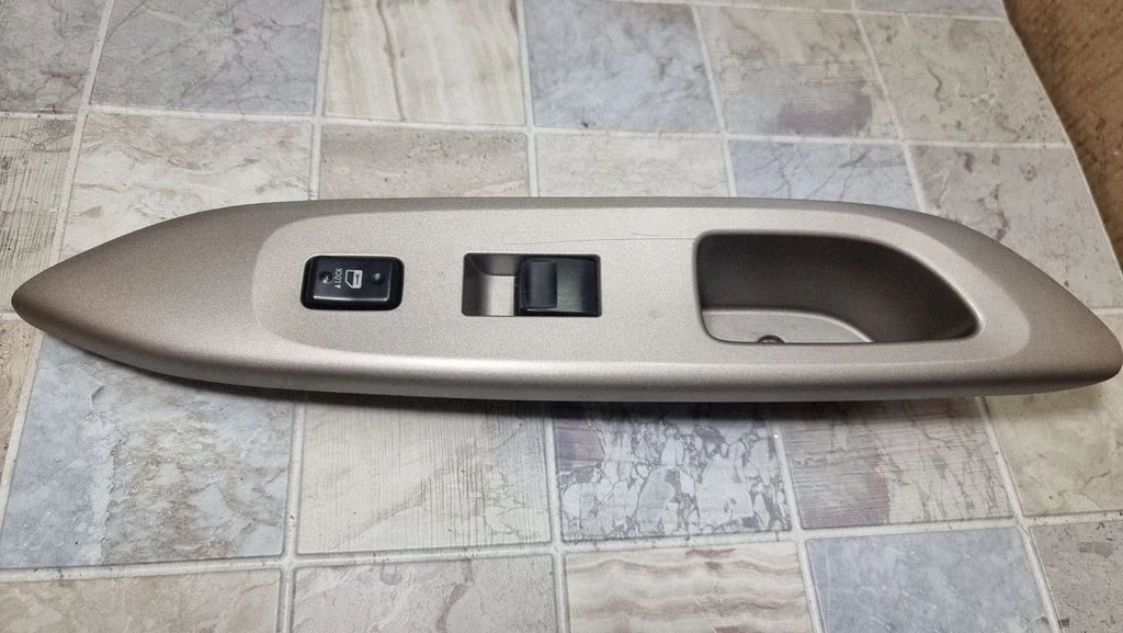 Electric window control switch 7423152420