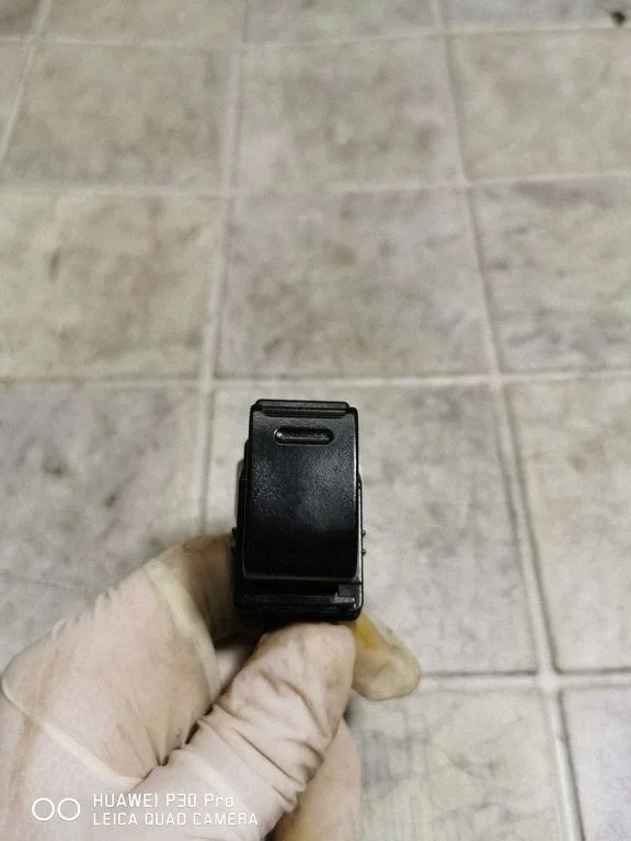 Electric window control switch 6073L60