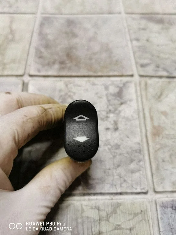 Elektriaknate lüliti 98AG14529CB