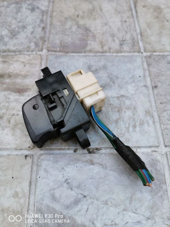 Elektrisko logu slēdzis 2807Z