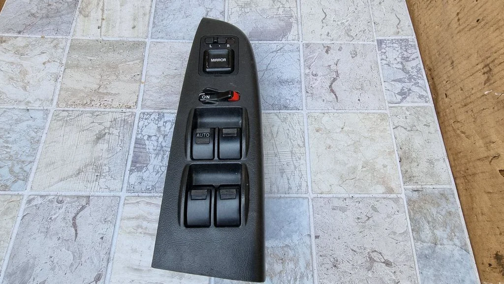 Electric window control switch 83593