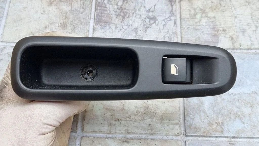 Electric window control switch 96662297XT02