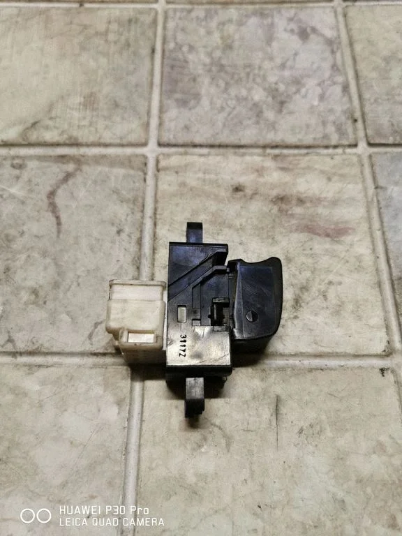 Electric window control switch