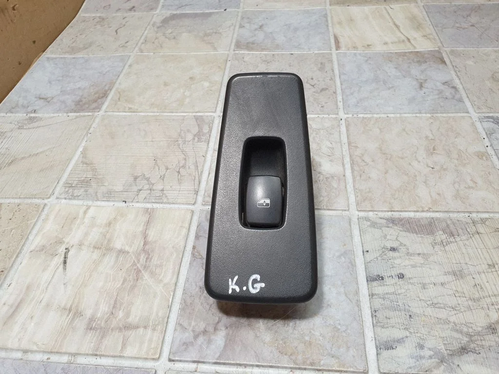 Elektriaknate lüliti 05082089AA