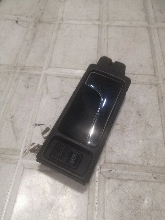 Electric window control switch 4A0837020A