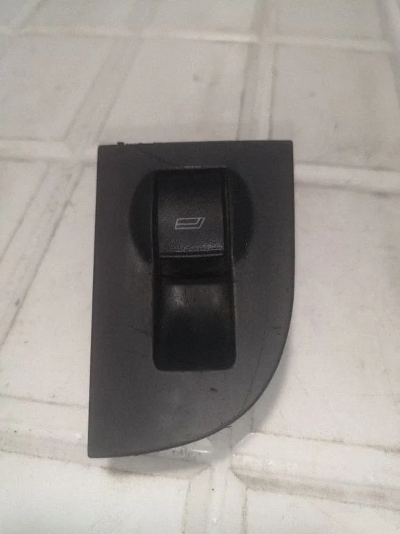 Elektrisko logu slēdzis 4B0959855