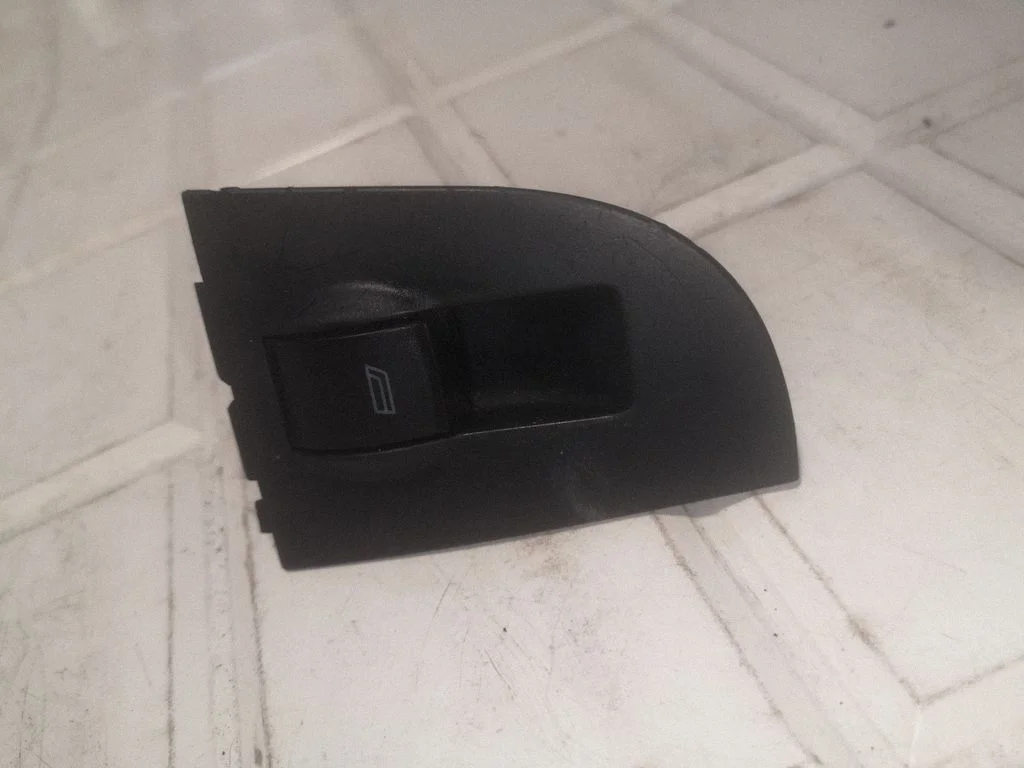 Elektrisko logu slēdzis 4B0959855