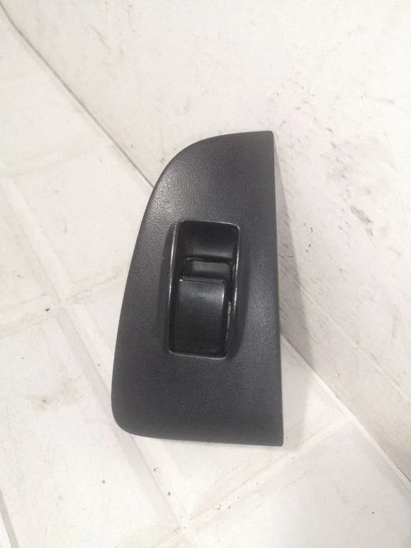 Electric window control switch 7423105140