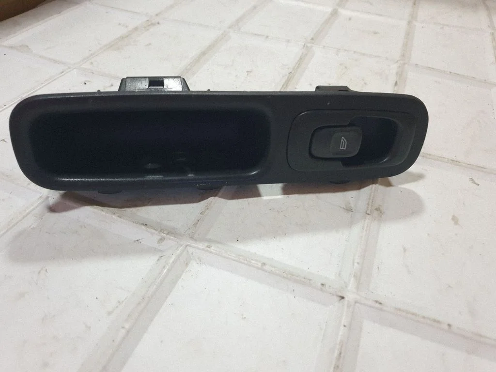Elektrisko logu slēdzis 9476695