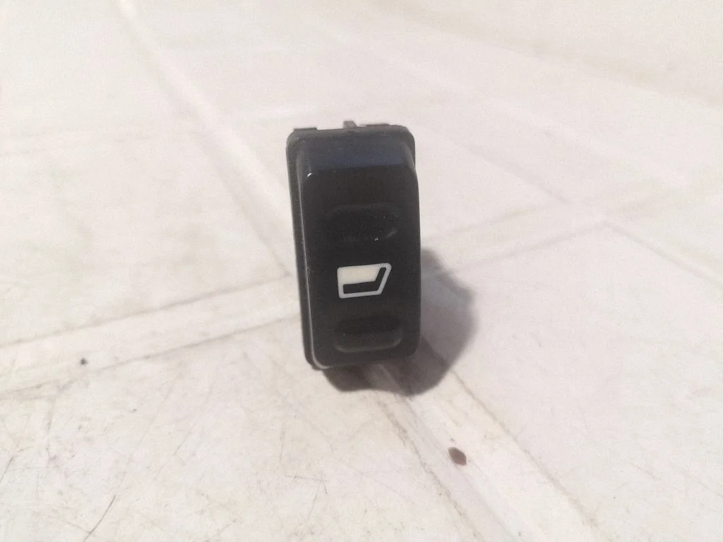 Elektrisko logu slēdzis 22681