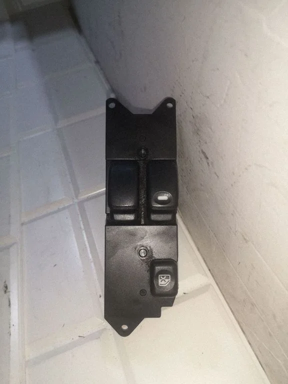Electric window control switch