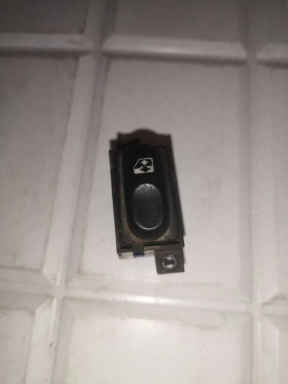 Electric window control switch 1396
