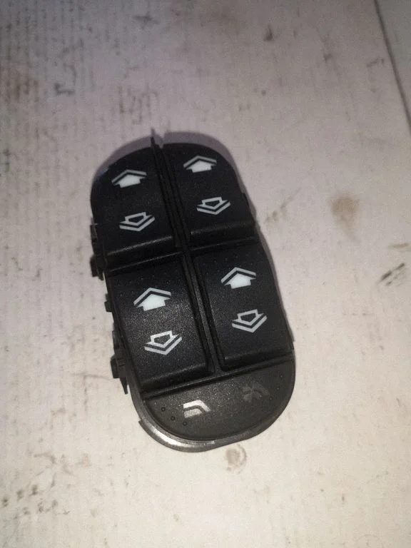 Elektrisko logu slēdzis 98AB14A132DE