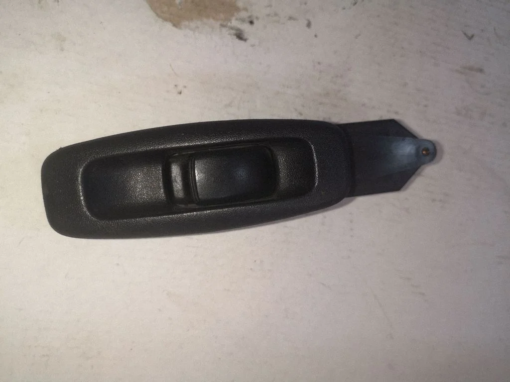 Elektriaknate lüliti MR252818
