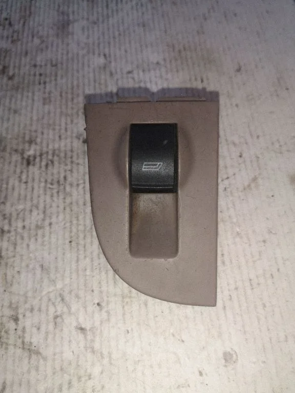 Elektrisko logu slēdzis 4B0959521