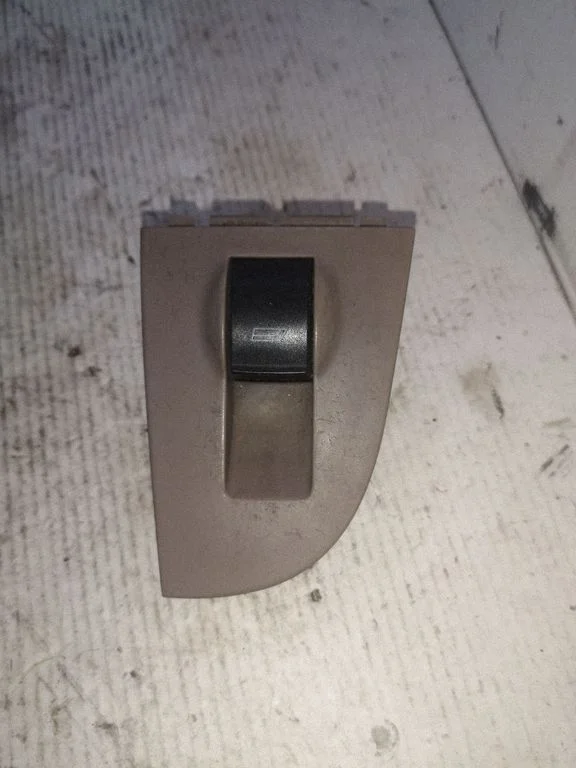 Elektrisko logu slēdzis 4B0959855