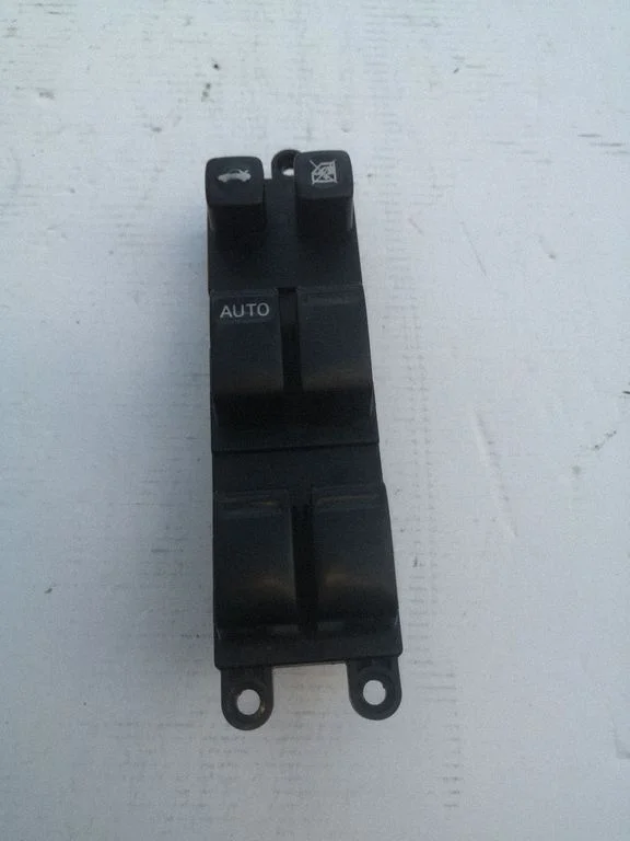Elektriaknate lüliti 25401AV640