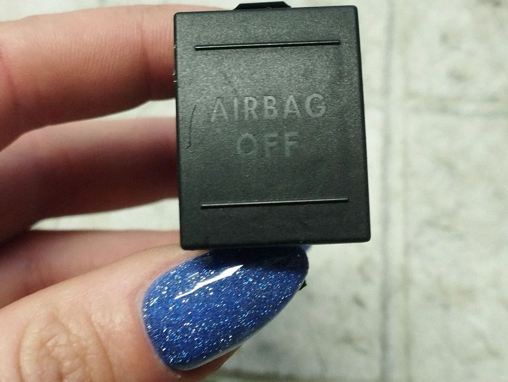 Passenger airbag on/off switch 6Q0919235E