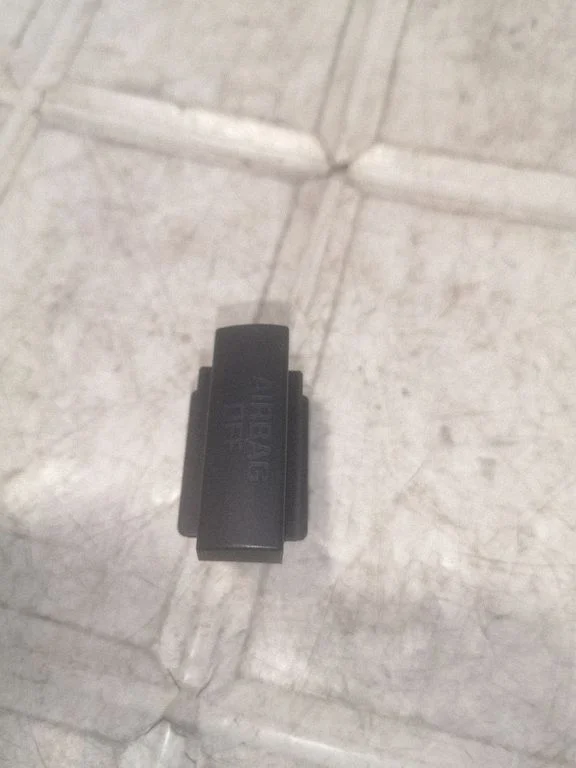Passenger airbag on/off switch – Skoda Octavia Mk2 (1Z) (2004-2013)